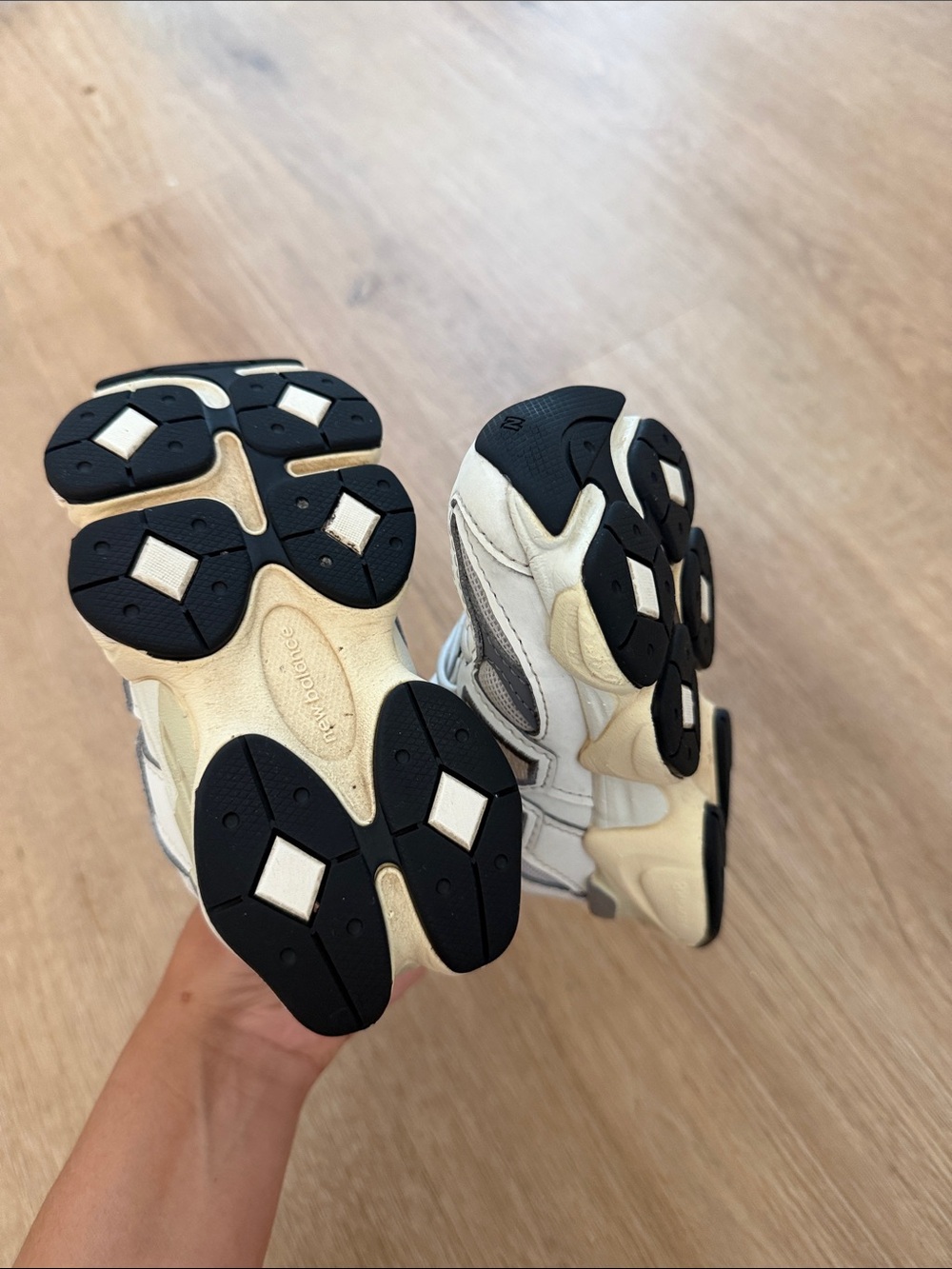 New Balance Kids Sneakers - Picture 6 of 6